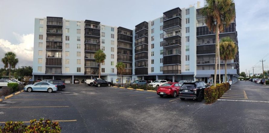 Condominio en Bradenton, Florida, 2 dormitorios  № 2284199