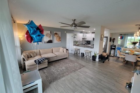Condominio en alquiler en Bradenton, Florida, 2 dormitorios, 87.33 m2 № 2284199 - foto 16