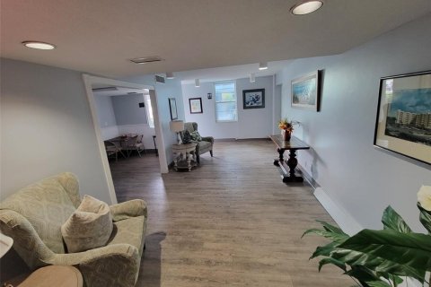 Condominio en alquiler en Bradenton, Florida, 2 dormitorios, 87.33 m2 № 2284199 - foto 8