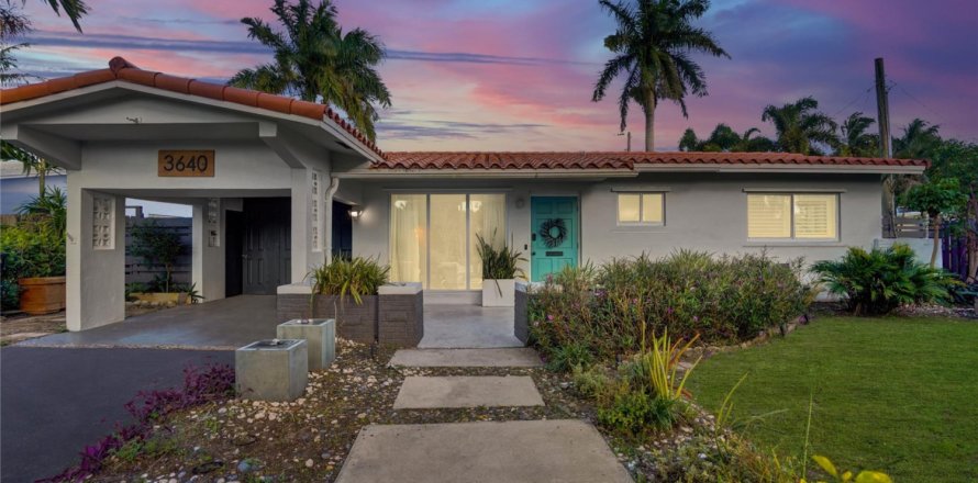 House in Fort Lauderdale, Florida 2 bedrooms, 126.07 sq.m. № 1146006