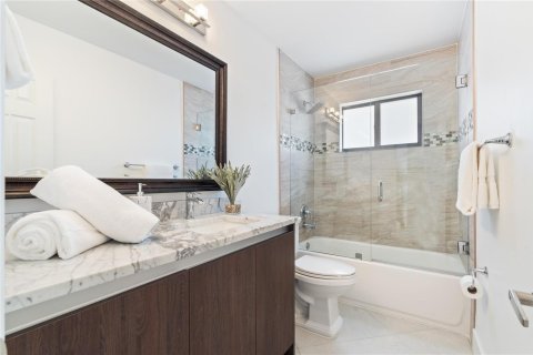 Villa ou maison à vendre à Fort Lauderdale, Floride: 5 chambres, 212.65 m2 № 2300359 - photo 23