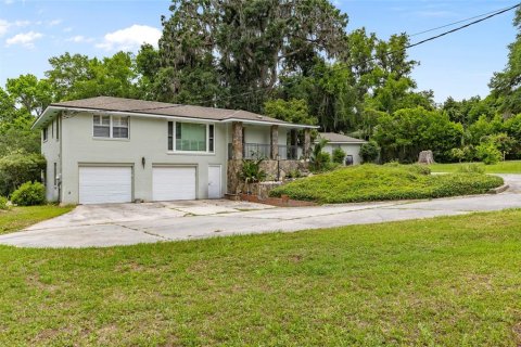 House in Lake City, Florida 4 bedrooms, 285.67 sq.m. № 1759780 - photo 3
