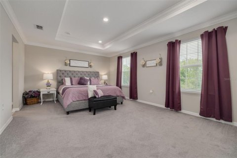 House in Spring Hill, Florida 5 bedrooms, 279.08 sq.m. № 2157775 - photo 28