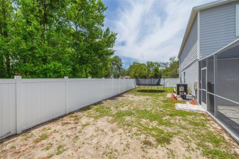 House in Spring Hill, Florida 5 bedrooms, 279.08 sq.m. № 2157775 - photo 25