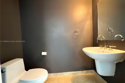 Condominio en venta en Miami Beach, Florida, 1 dormitorio, 76.09 m2 № 1684241 - foto 8