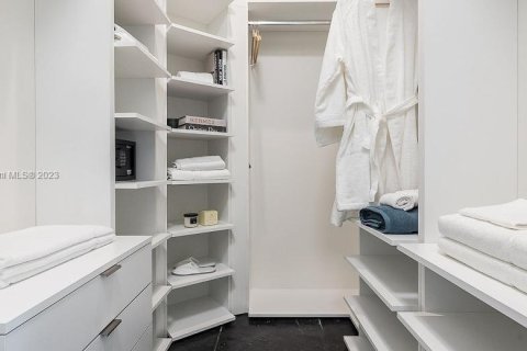 Copropriété à louer à Miami, Floride: 1 chambre, 65.68 m2 № 1973912 - photo 12