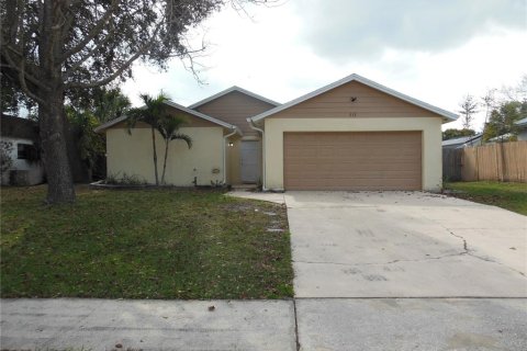 House in Winter Springs, Florida 3 bedrooms, 114.46 sq.m. № 2275649