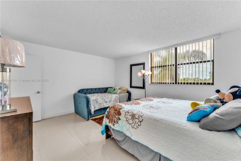 Купить кондоминиум в Майами, Флорида 2 спальни, 128.21м2, № 1356977 - фото 10