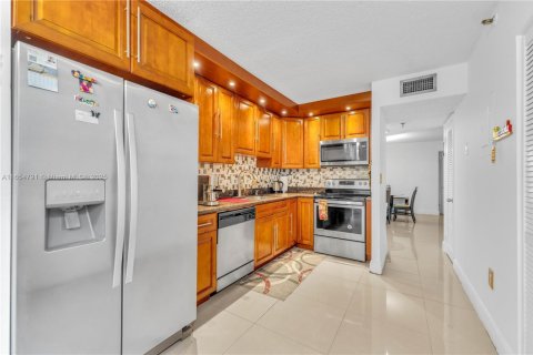 Купить кондоминиум в Майами, Флорида 2 спальни, 128.21м2, № 1356977 - фото 4