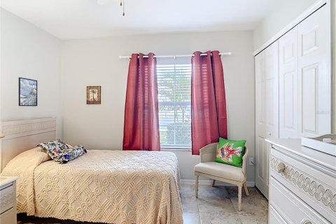 Condo in Lake Suzy, Florida, 2 bedrooms  № 1569623 - photo 20