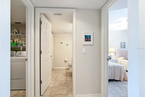 Condo in Lake Suzy, Florida, 2 bedrooms  № 1569623 - photo 17