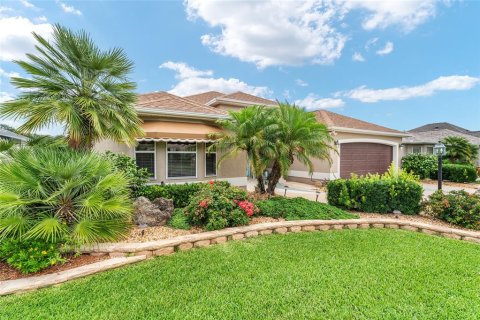 House in The Villages, Florida 3 bedrooms, 170.1 sq.m. № 1769518 - photo 5
