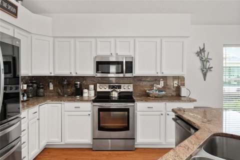House in The Villages, Florida 3 bedrooms, 170.1 sq.m. № 1769518 - photo 25