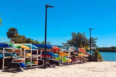 Купить кондоминиум в Майами, Флорида 2 спальни, 91.97м2, № 2040153 - фото 30