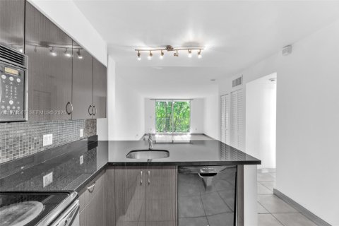 Купить кондоминиум в Майами, Флорида 2 спальни, 91.97м2, № 2040153 - фото 9