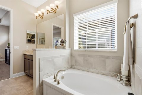 Villa ou maison à vendre à Orlando, Floride: 3 chambres, 163.69 m2 № 2421669 - photo 25