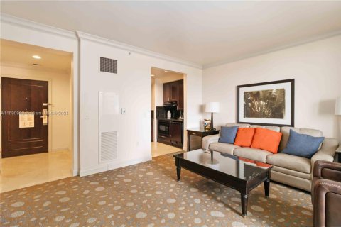 Condominio en venta en Fort Lauderdale, Florida, 1 dormitorio, 64.1 m2 № 1763512 - foto 6