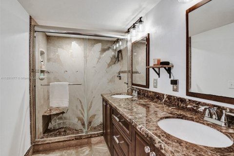 Townhouse in Davie, Florida 3 bedrooms, 153.66 sq.m. № 1943654 - photo 3