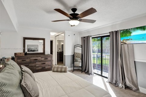 Townhouse in Davie, Florida 3 bedrooms, 153.66 sq.m. № 1943654 - photo 4