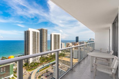 Condominio en venta en Hollywood, Florida, 2 dormitorios, 96.99 m2 № 2183035 - foto 20