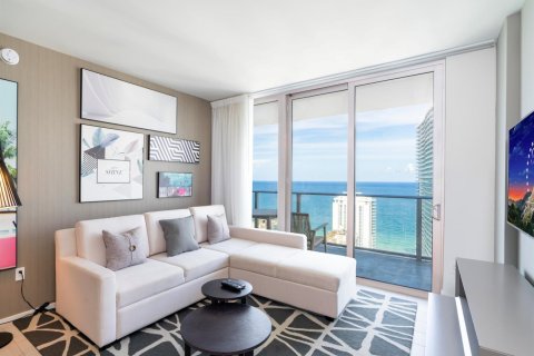 Condominio en venta en Hollywood, Florida, 2 dormitorios, 96.99 m2 № 2183035 - foto 2