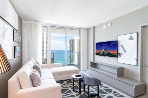 Condominio en venta en Hollywood, Florida, 2 dormitorios, 96.99 m2 № 2183035 - foto 15