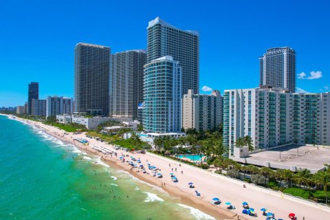 Condominio en venta en Hollywood, Florida, 2 dormitorios, 96.99 m2 № 2183035 - foto 5