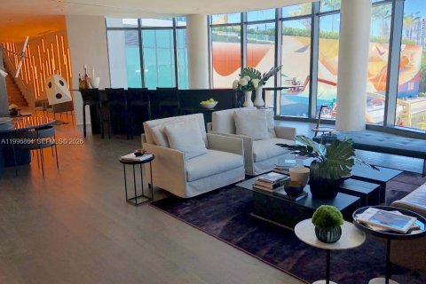 Condominio en alquiler en Miami, Florida, 1 dormitorio, 87.33 m2 № 2058568 - foto 16