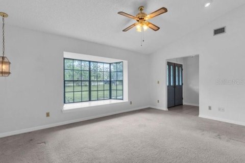 Villa ou maison à vendre à New Port Richey, Floride: 3 chambres, 176.61 m2 № 2406666 - photo 12