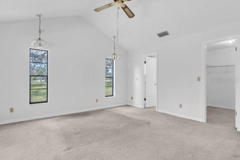 Villa ou maison à vendre à New Port Richey, Floride: 3 chambres, 176.61 m2 № 2406666 - photo 24
