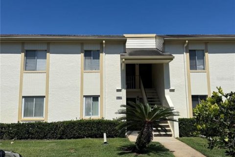 Condo in Oldsmar, Florida, 2 bedrooms  № 1743669 - photo 1