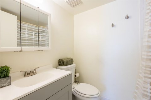 Condo in Oldsmar, Florida, 2 bedrooms  № 1743669 - photo 19