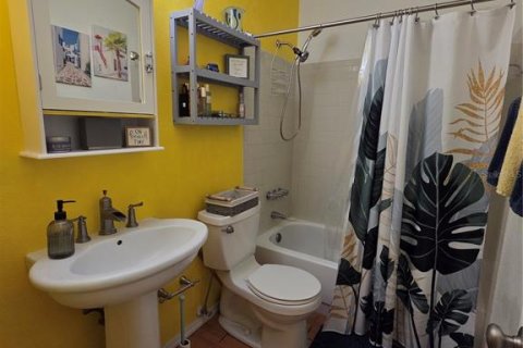 Casa en venta en Pinellas Park, Florida, 3 dormitorios, 109.25 m2 № 2200620 - foto 12