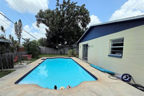 Casa en venta en Pinellas Park, Florida, 3 dormitorios, 109.25 m2 № 2200620 - foto 2