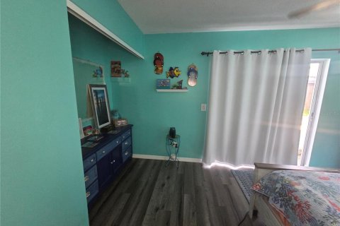 Casa en venta en Pinellas Park, Florida, 3 dormitorios, 109.25 m2 № 2200620 - foto 9