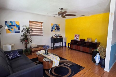Casa en venta en Pinellas Park, Florida, 3 dormitorios, 109.25 m2 № 2200620 - foto 7