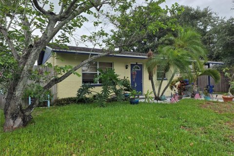 Casa en Pinellas Park, Florida 3 dormitorios, 109.25 m2 № 2200620