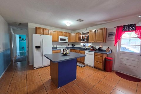Casa en venta en Pinellas Park, Florida, 3 dormitorios, 109.25 m2 № 2200620 - foto 3