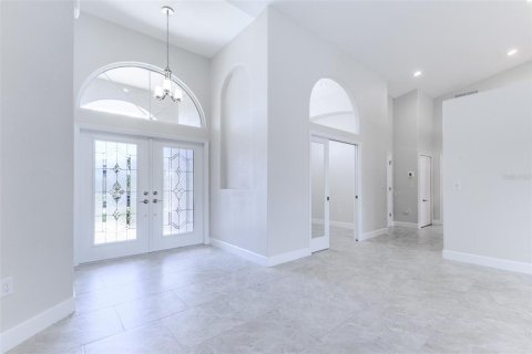 Villa ou maison à louer à Punta Gorda, Floride: 3 chambres, 222.41 m2 № 2432622 - photo 6
