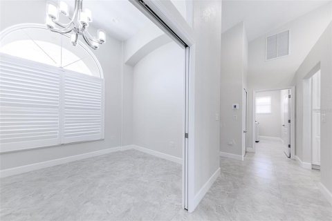 Villa ou maison à louer à Punta Gorda, Floride: 3 chambres, 222.41 m2 № 2432622 - photo 12