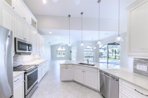 Villa ou maison à louer à Punta Gorda, Floride: 3 chambres, 222.41 m2 № 2432622 - photo 27