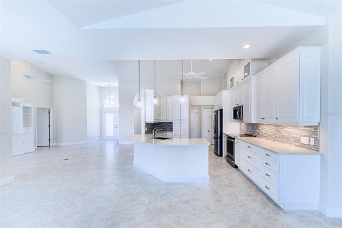 Villa ou maison à louer à Punta Gorda, Floride: 3 chambres, 222.41 m2 № 2432622 - photo 22