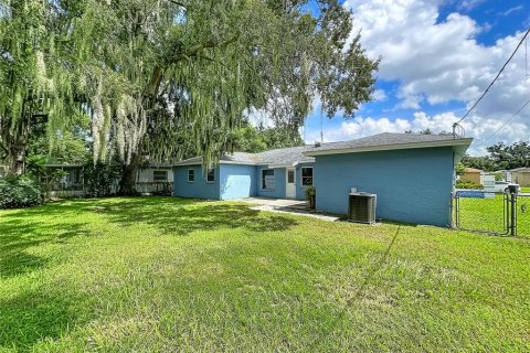 Villa ou maison à louer à Brandon, Floride: 4 chambres, 168.15 m2 № 2406448 - photo 14