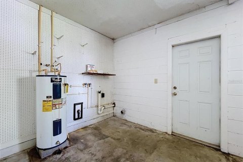 Villa ou maison à louer à Brandon, Floride: 4 chambres, 168.15 m2 № 2406448 - photo 17