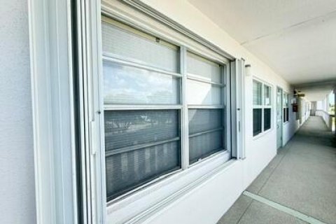 Copropriété à louer à West Palm Beach, Floride: 2 chambres, 98.66 m2 № 2439165 - photo 19