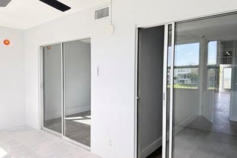 Copropriété à louer à West Palm Beach, Floride: 2 chambres, 98.66 m2 № 2439165 - photo 8