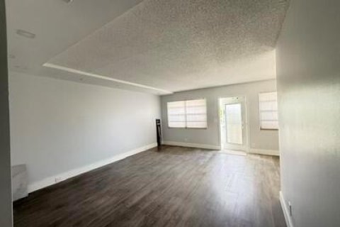 Copropriété à louer à West Palm Beach, Floride: 2 chambres, 98.66 m2 № 2439165 - photo 17
