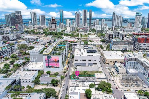 Immobilier commercial à vendre à Miami, Floride № 1966390 - photo 1