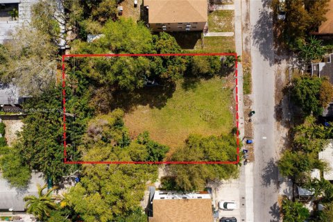 Commercial property in Miami, Florida № 1867704 - photo 6