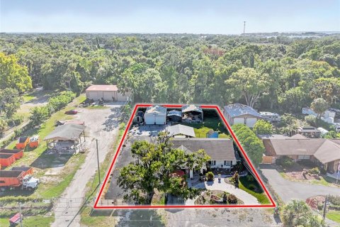 Commercial property in Port Richey, Florida 168.9 sq.m. № 2133580 - photo 3